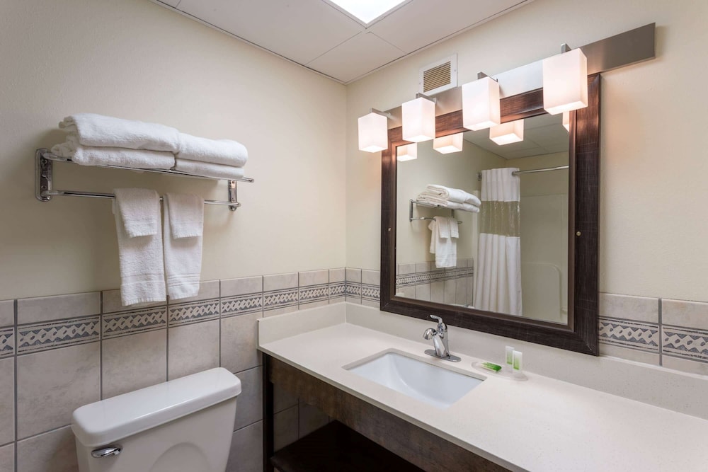 Americinn By Wyndham Wausau 14/50