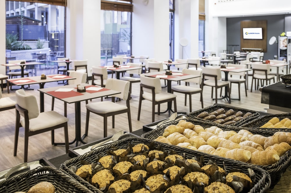 restaurant cafeteria