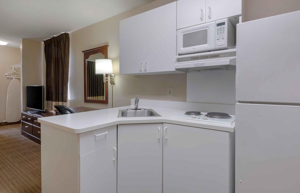 Extended Stay America Suites Orlando Lake Mary 1036 Greenwoo 50/53