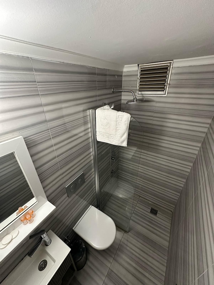 Grand Heykel Hotel 58/59