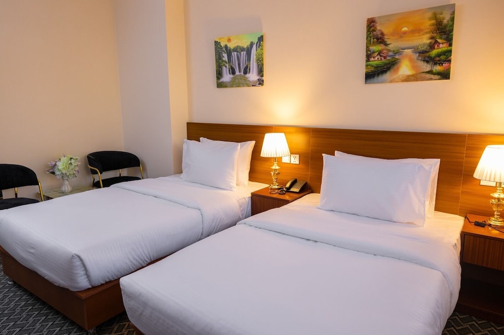 Three 888 Hotel 17/36