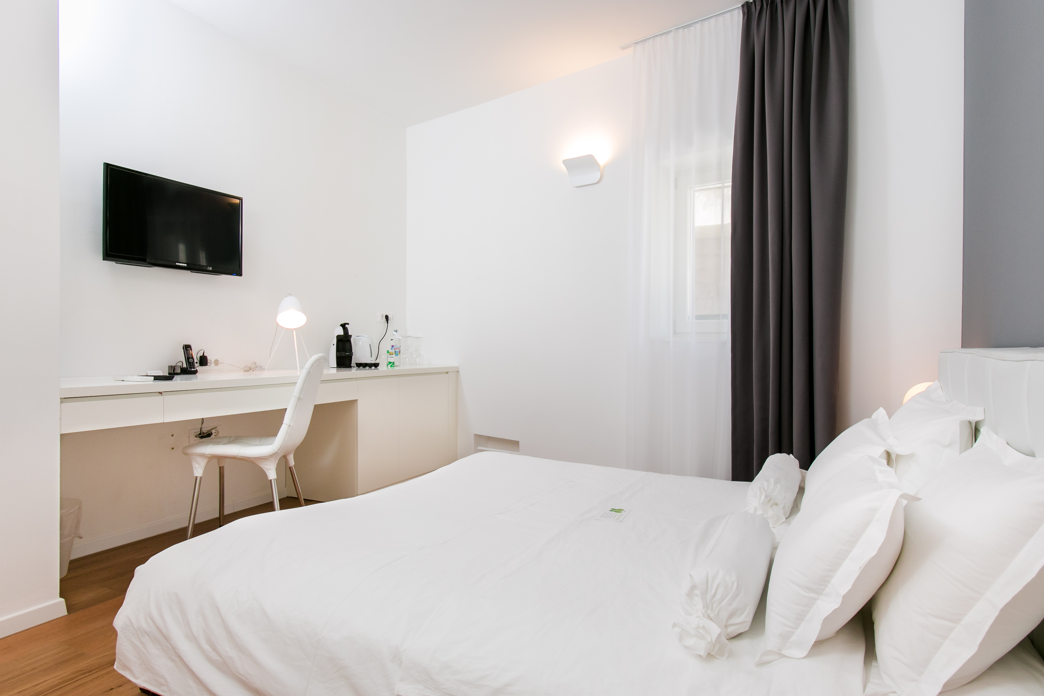 COMFORT, DOUBLE BED