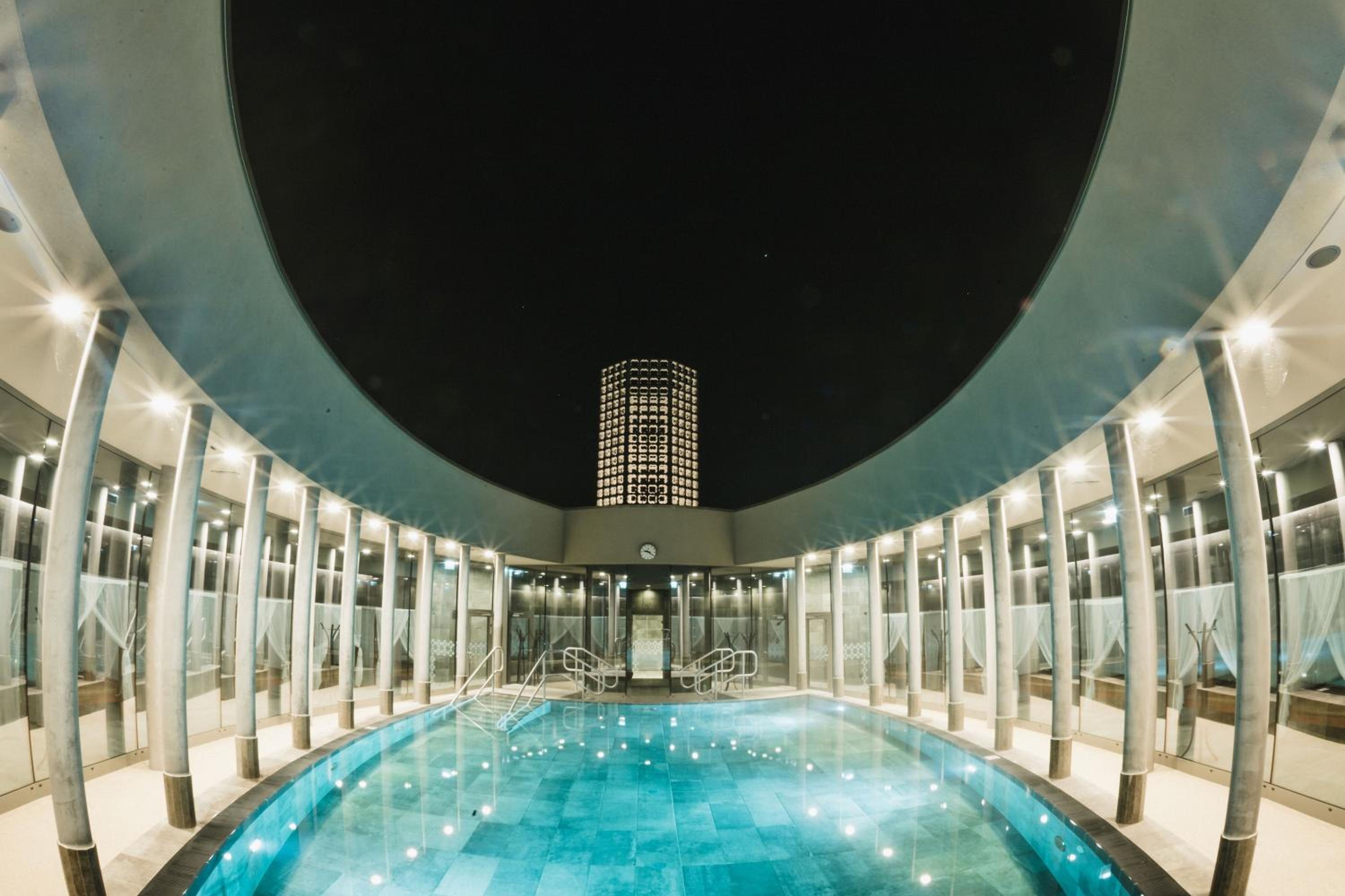 Therme Laa Hotel and Spa 49/51