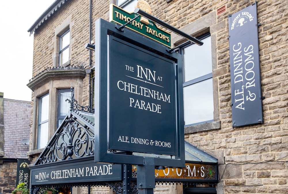 Inn at Cheltenham Parade 2/42