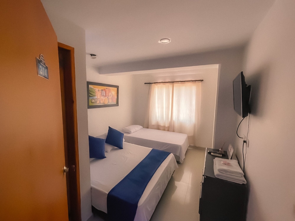 Sweet Caribbean Hotel 13/18
