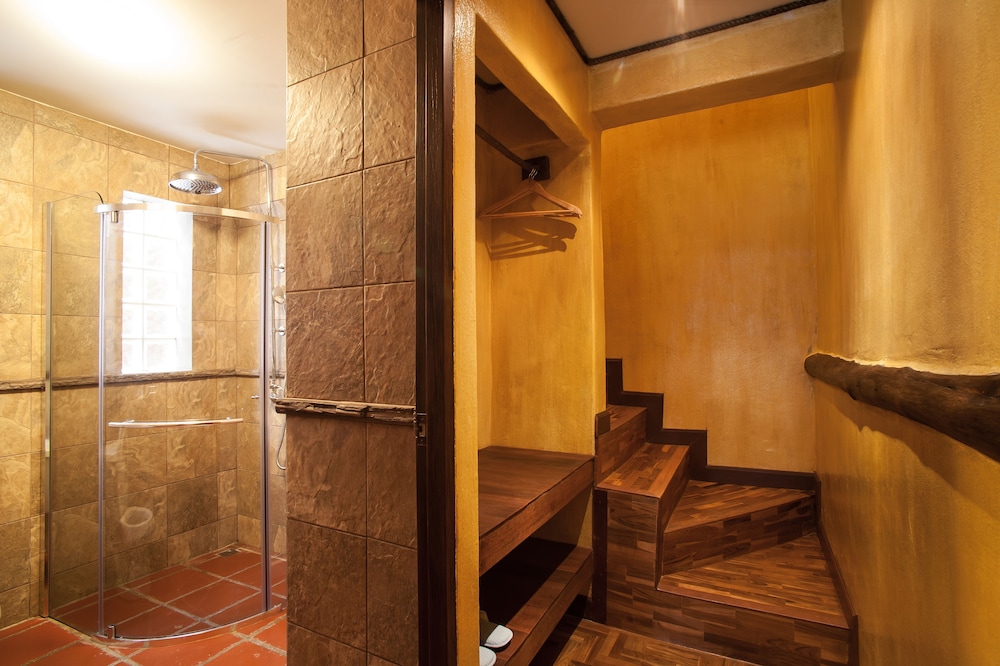 Baanpong Lodge 17/50