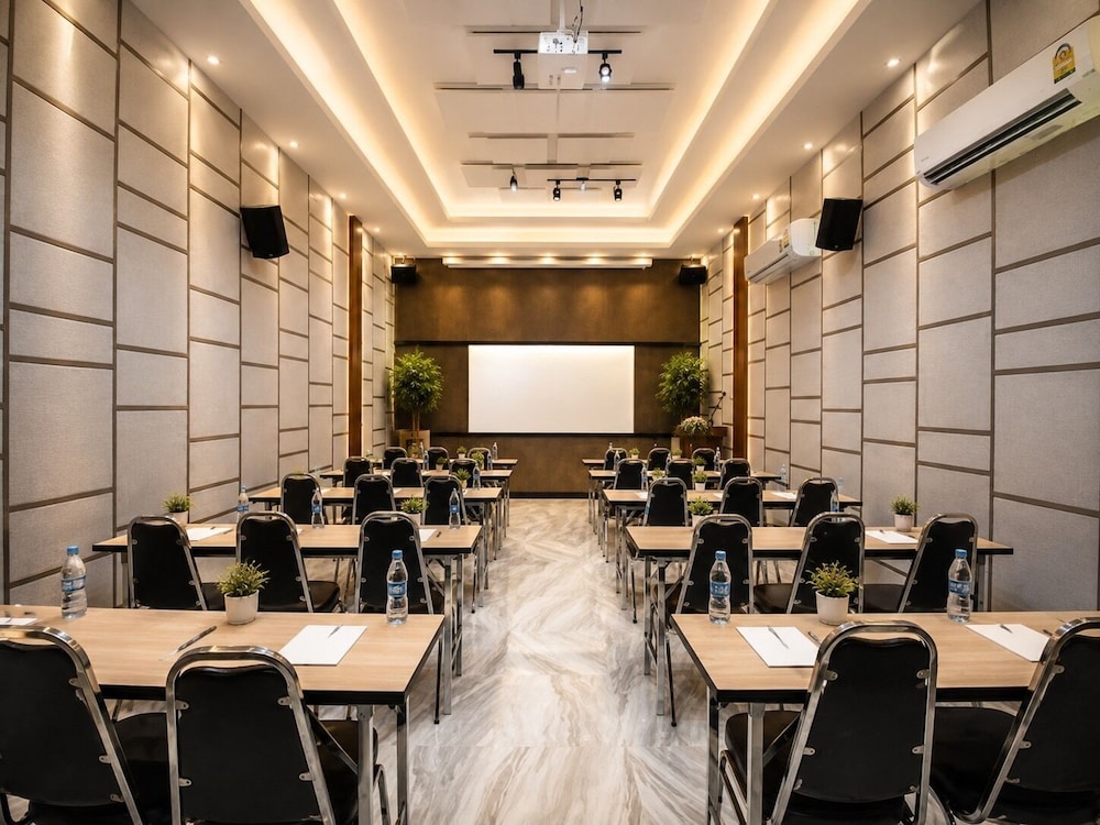 Baan Noppadol Hua Hin Loft Resort 57/68