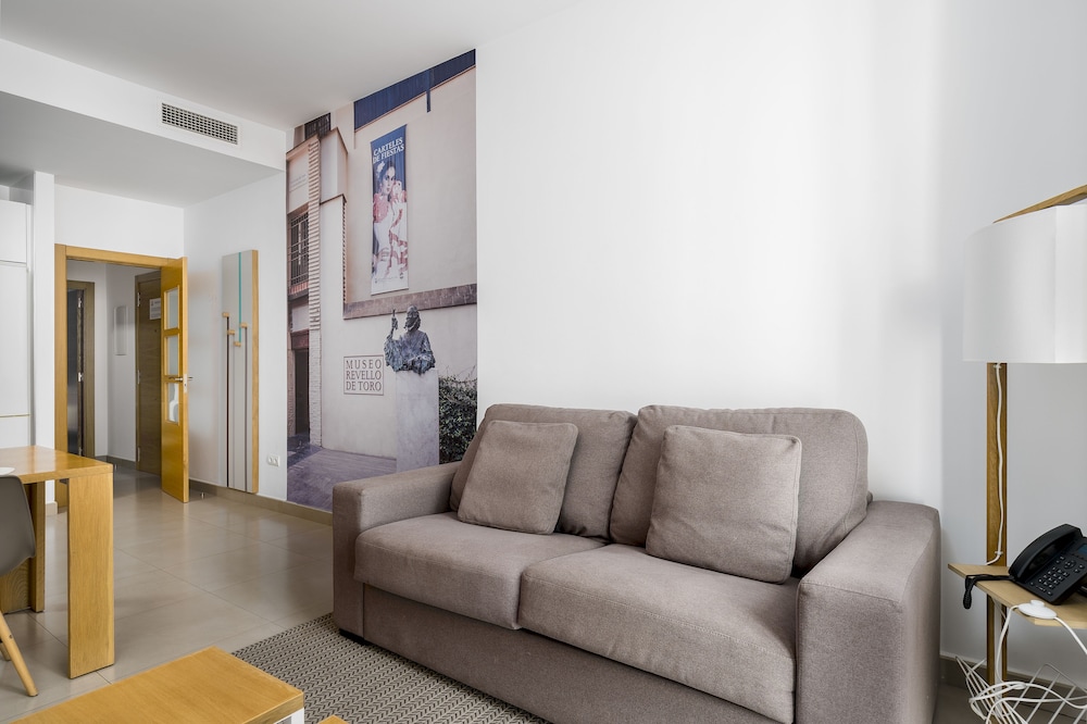 Suites Del Pintor Apartments 34/57