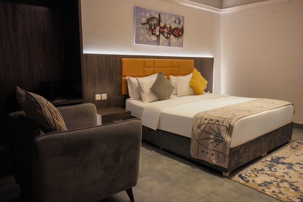 مومنتس ليفنج قرطبة(Tura Residence Qurtoba) 11/30