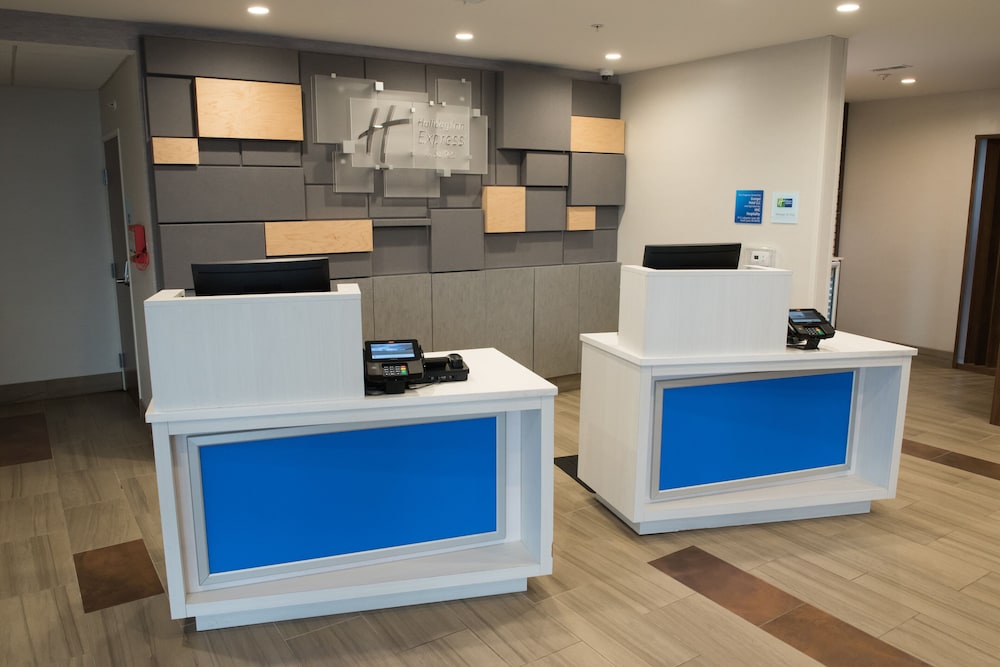 Holiday Inn Express Hotel Suites East Lansing 13/58