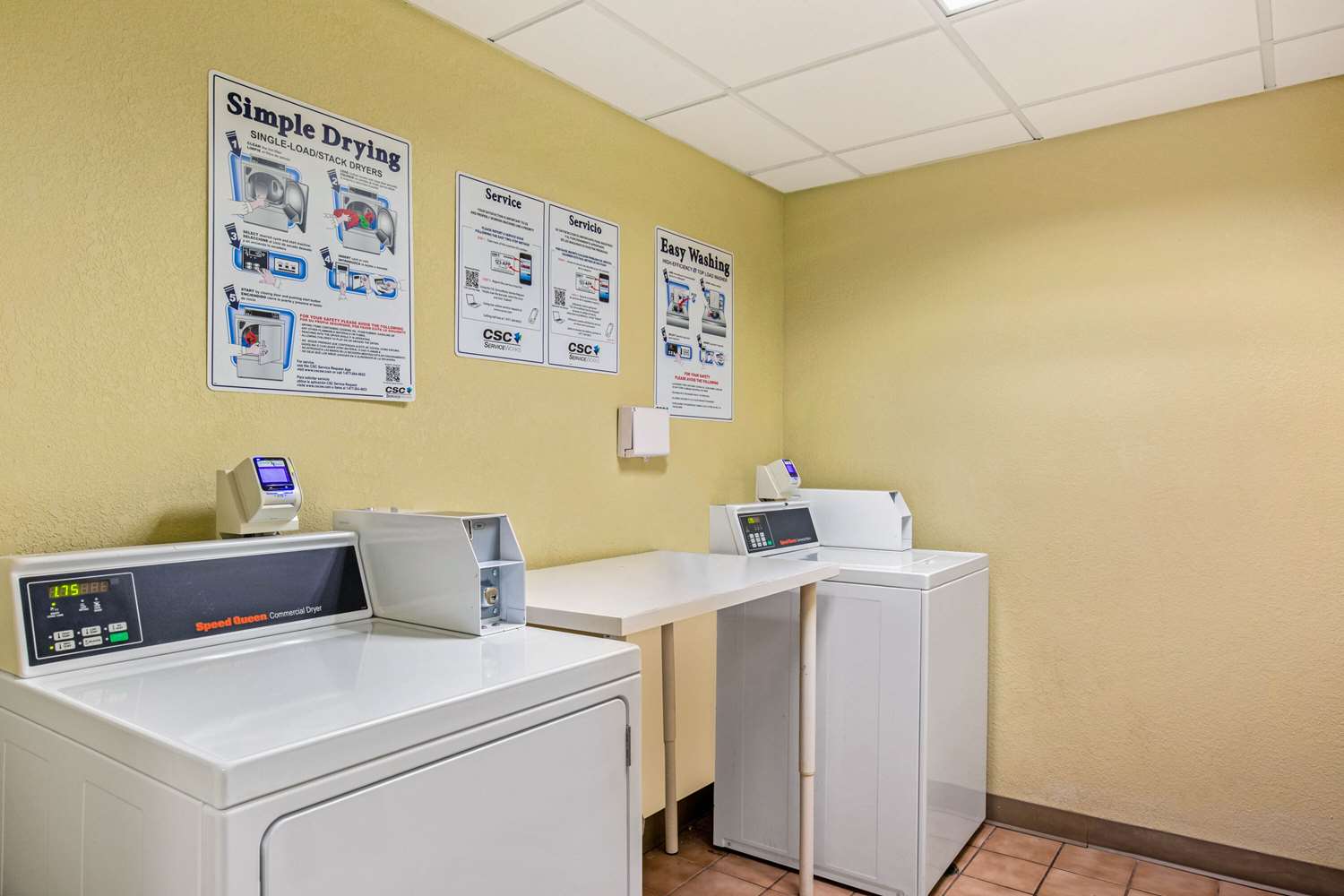La Quinta Inn and Suites by Wyndham Miami Cutler Bay 12/45