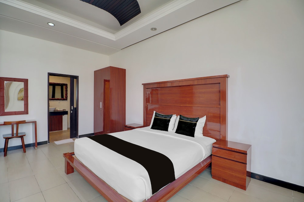 3 BEDROOMS, VILLA