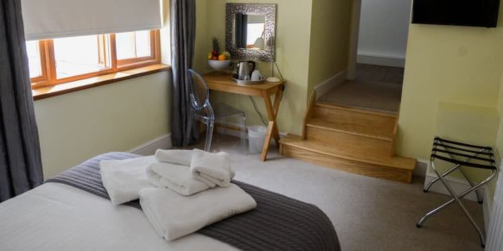 The Gower Hotel 16/50