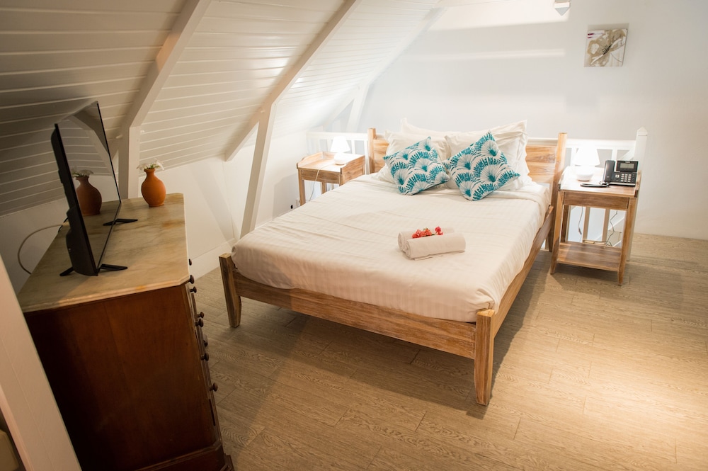 Hotel Fregate Bleue 34/72