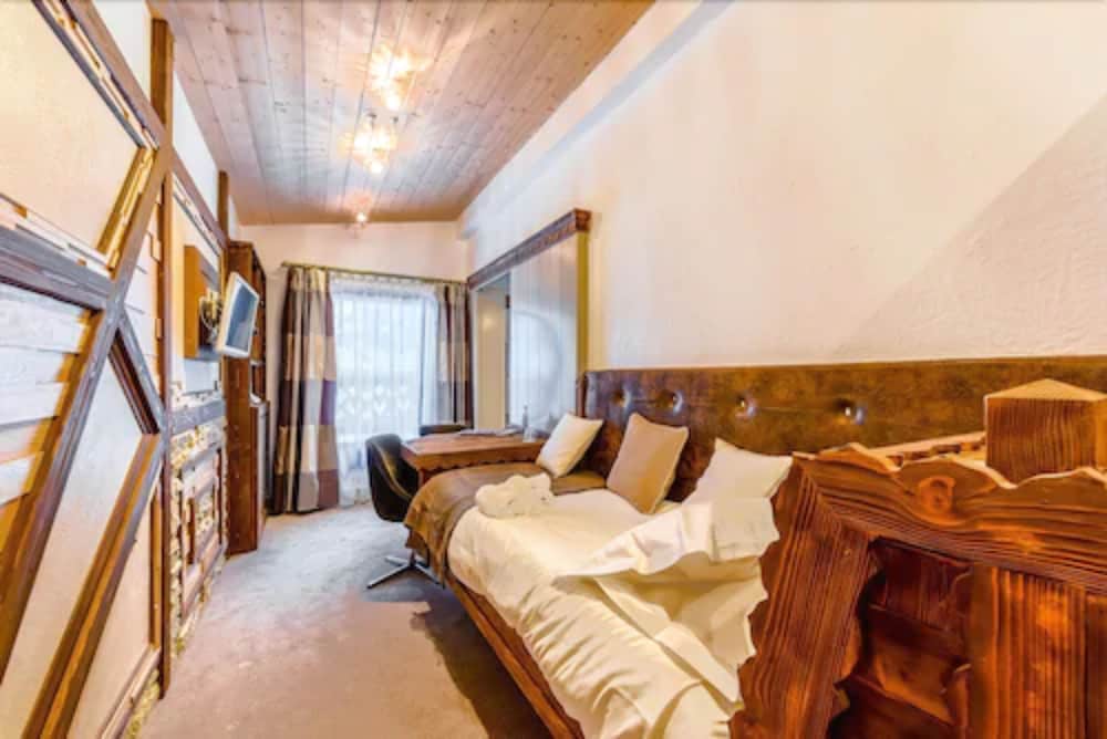 LILY, SUITE, TERRACE