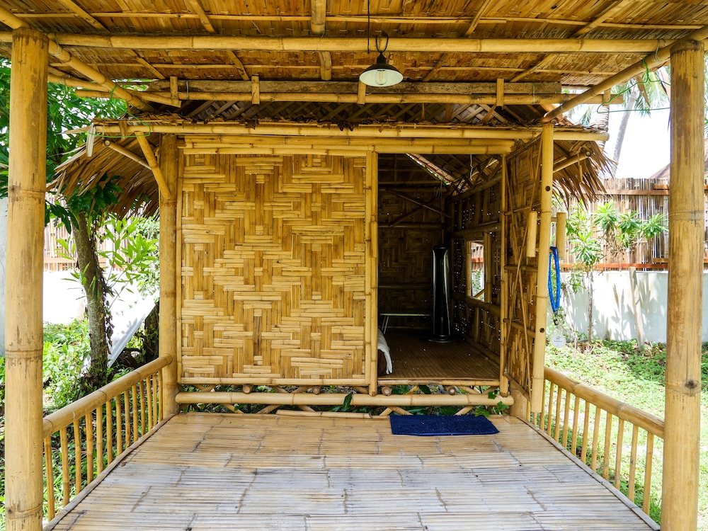 Samui Caravans 7/50