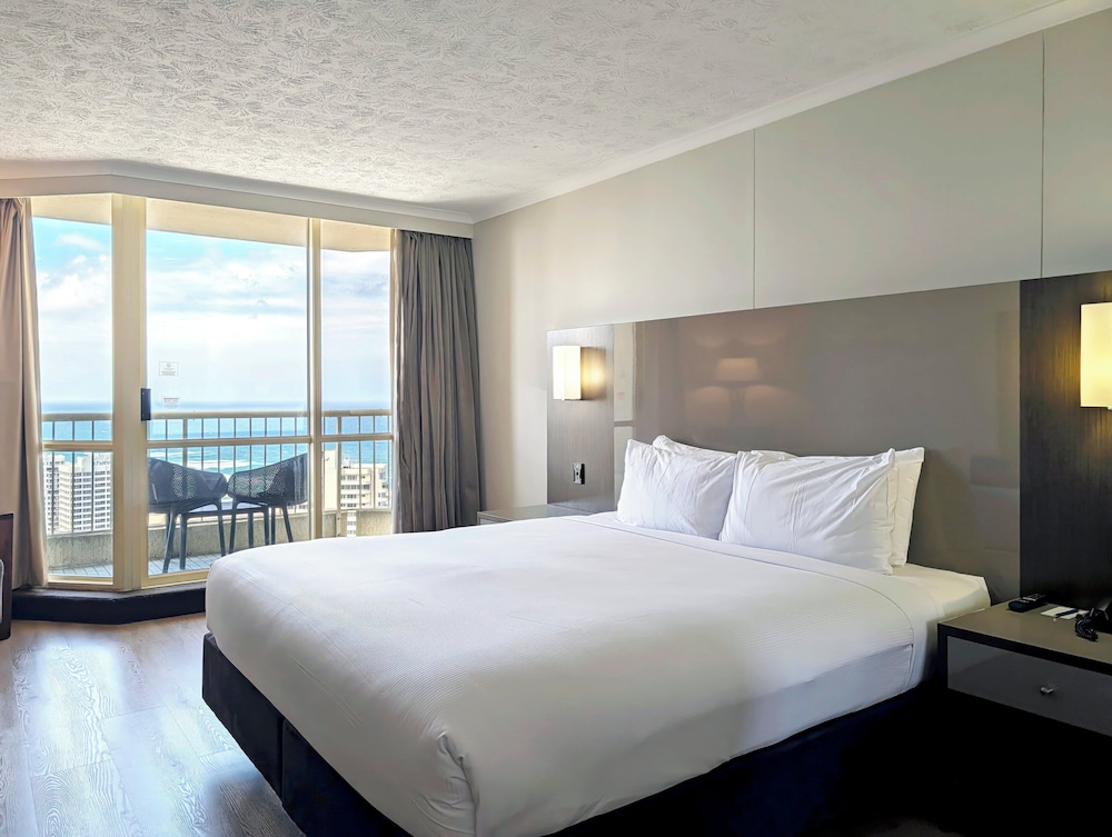 NOVOTEL SURFERS PARADISE 17/64
