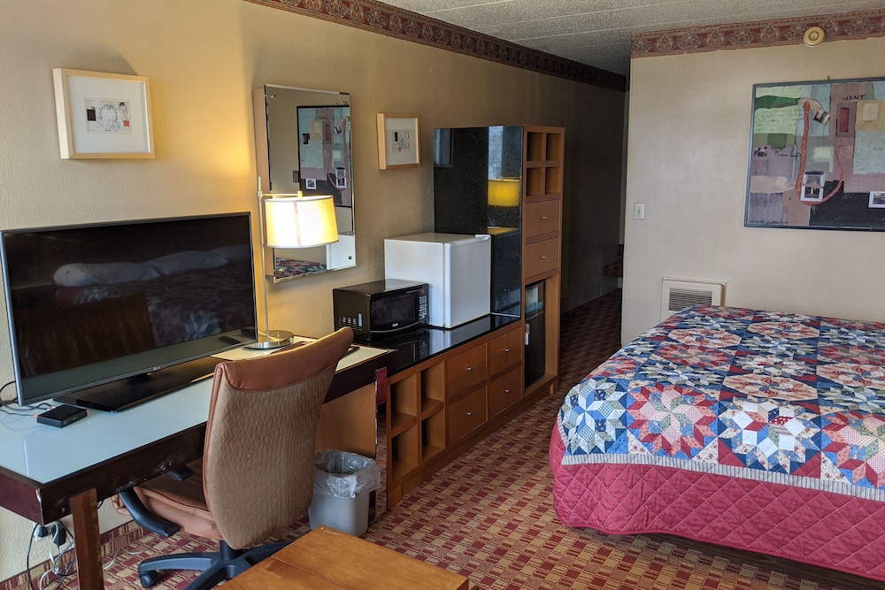 Americas Best Value Inn Vandalia 10/35