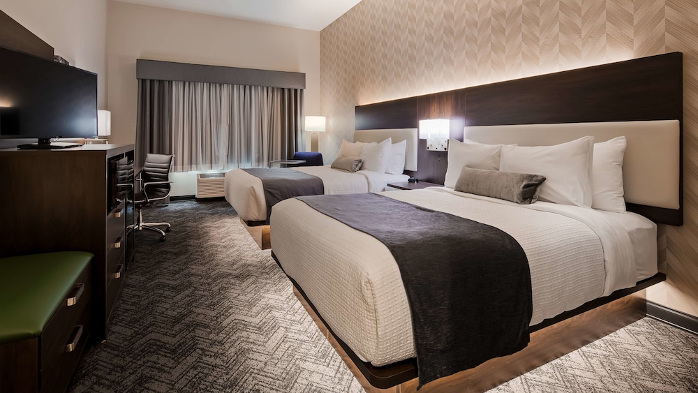 Best Western Plus Parkside Inn & Suites 11/39