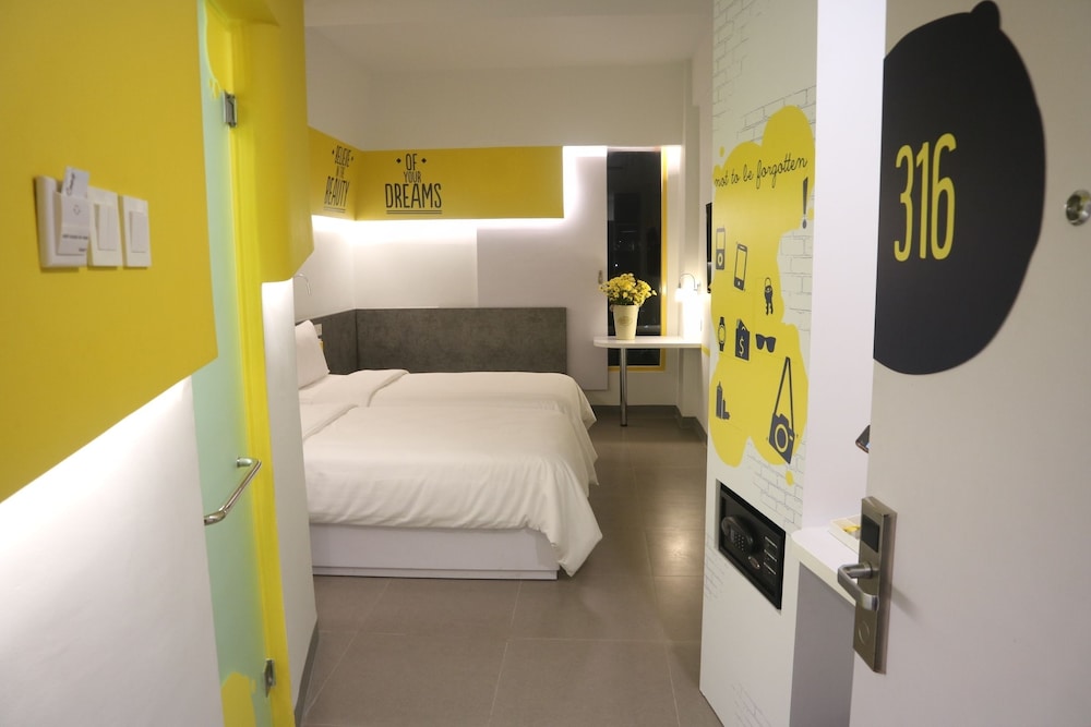 Yello Hotel Manggarai 14/32