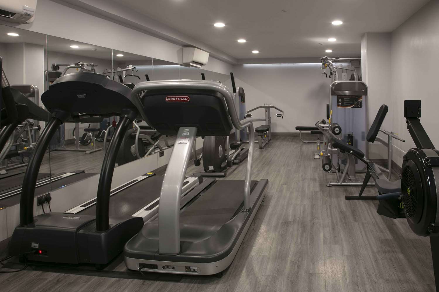 Best Western Premier Heronston Hotel & Spa 7/24
