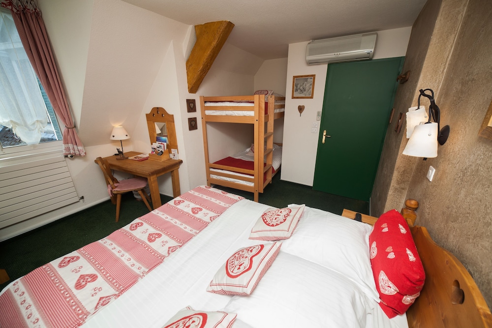 Hotel the Originals Des Princes Chambery 13/77