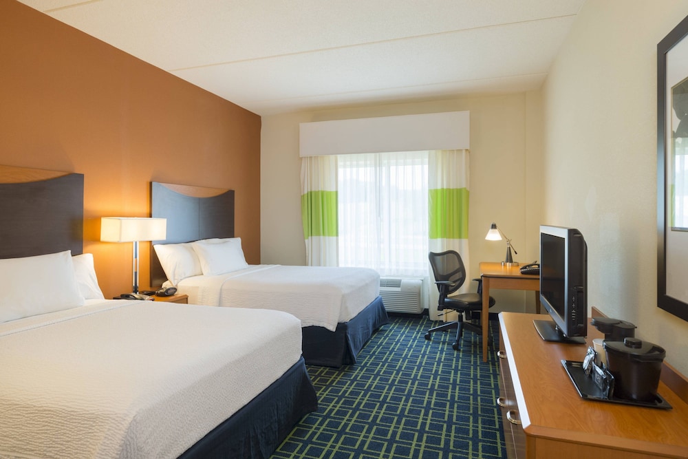 Fairfield Inn Suites Huntingdon Route 22 Raystown Lake 13/40