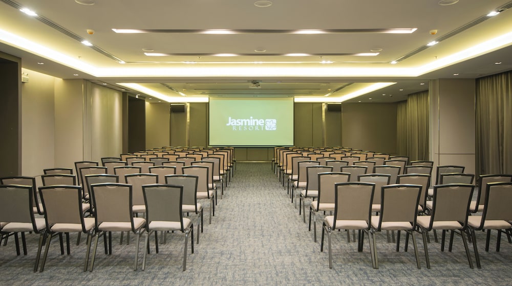 Jasmine Resort Hotel Serviced Apartment 38/50