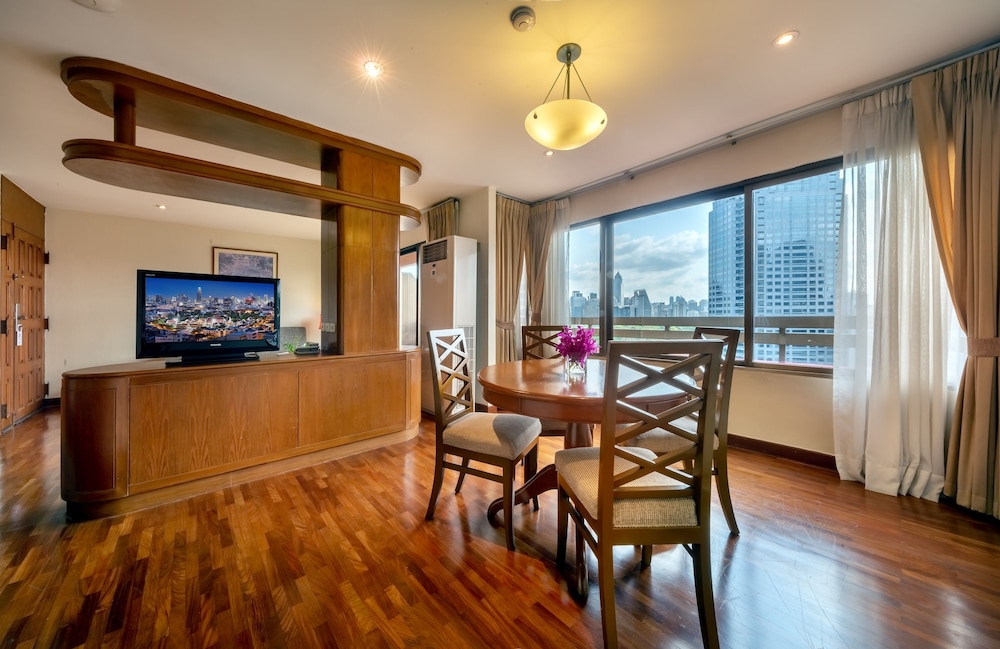 Bandara Silom Suites, Bangkok 65/78