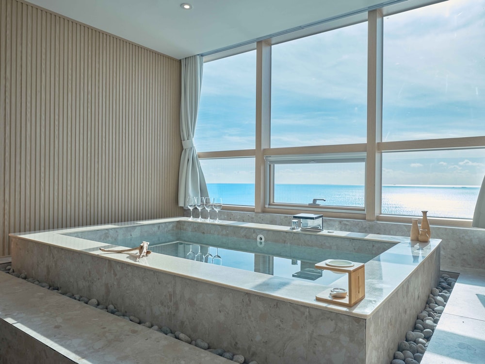 UH Suite The Haeundae 42/64
