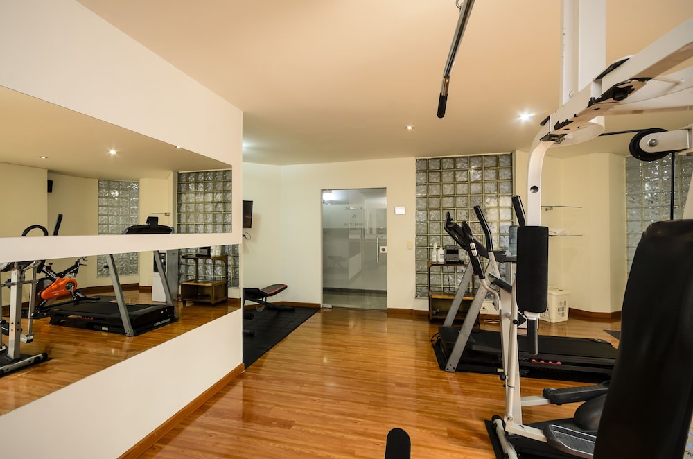 Travelers Apartamentos Y Suites Fontana Plaza 25/47