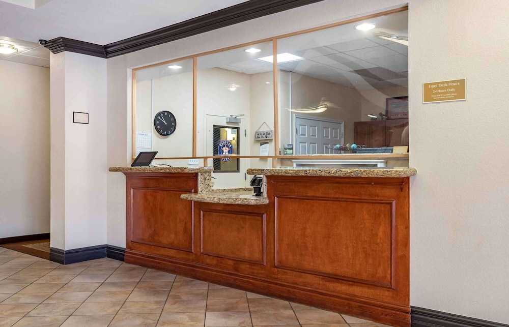 Candlewood Suites Houston Kingwood 7/59
