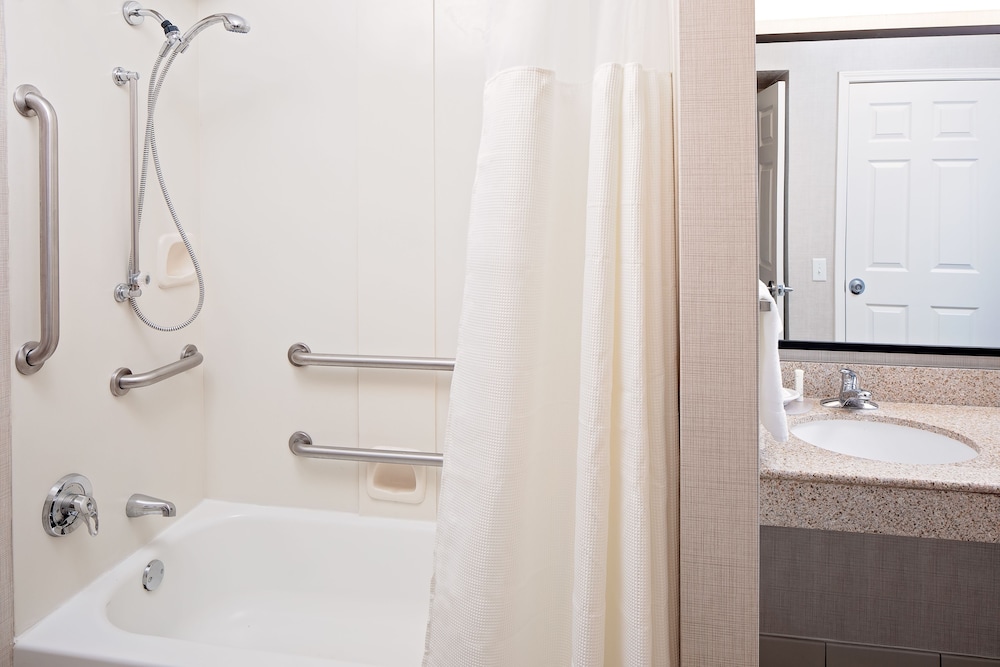 Residence Inn Lexington North 6/29
