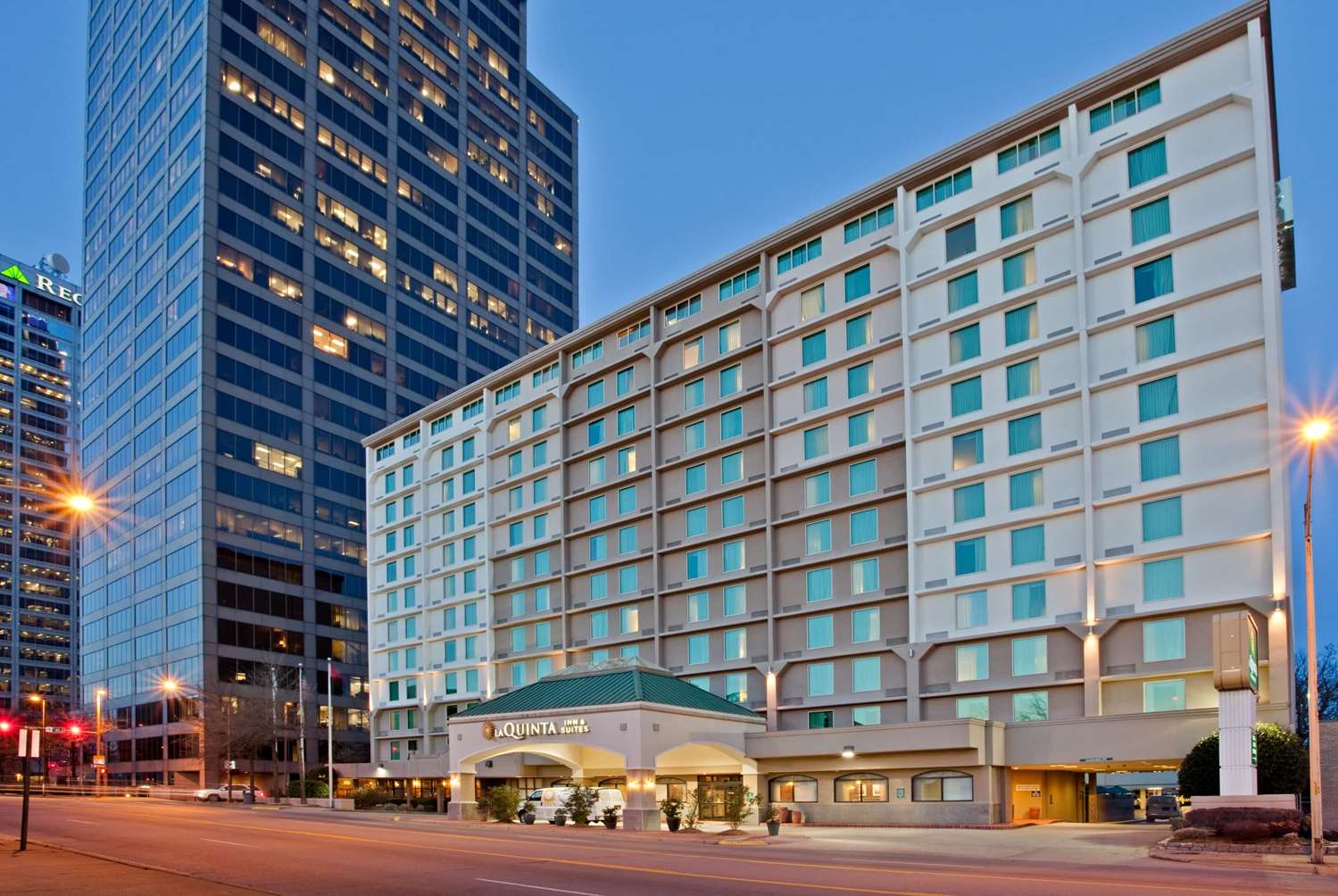 La Quinta Inn & Suites by Wyndham Downtown Conference Center 4/33