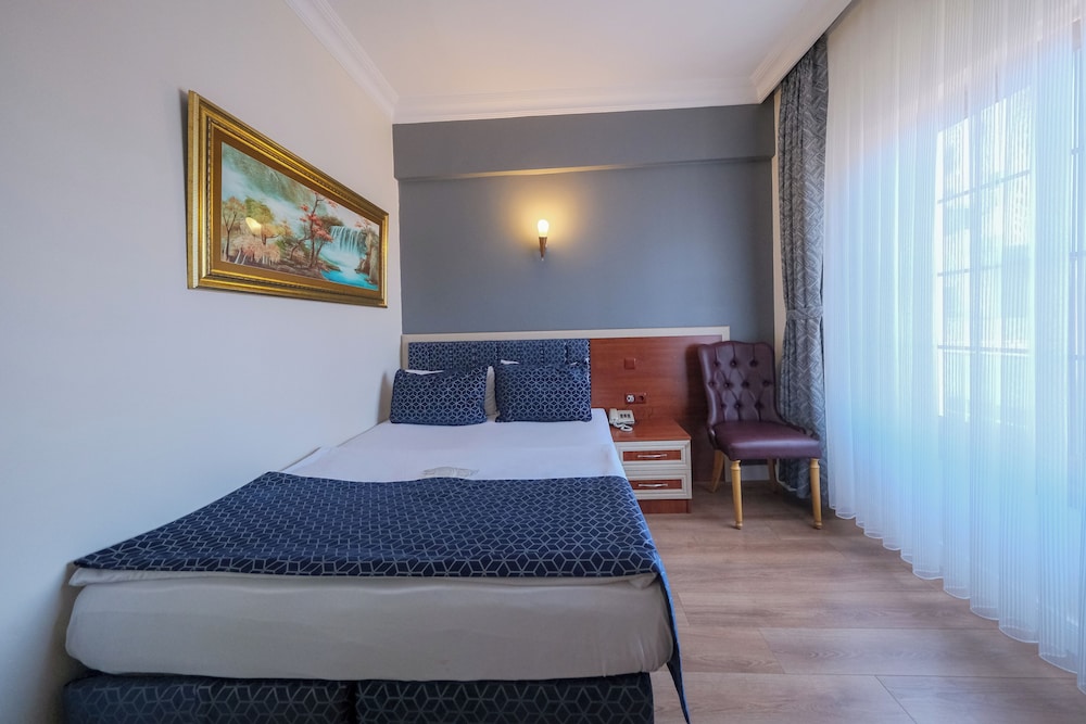 غرفة سوبيريور بسرير مزدوج بشرفة، Grand Hotel Palmiye 7/10
