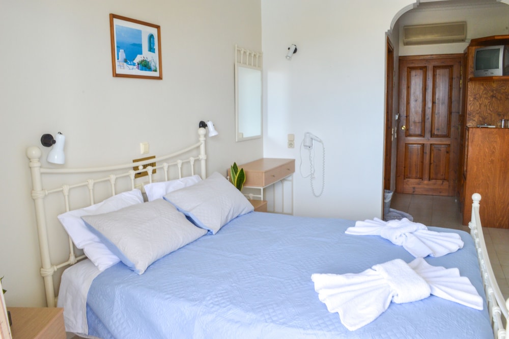 ROOM, DOUBLE BED, SEA VIEW