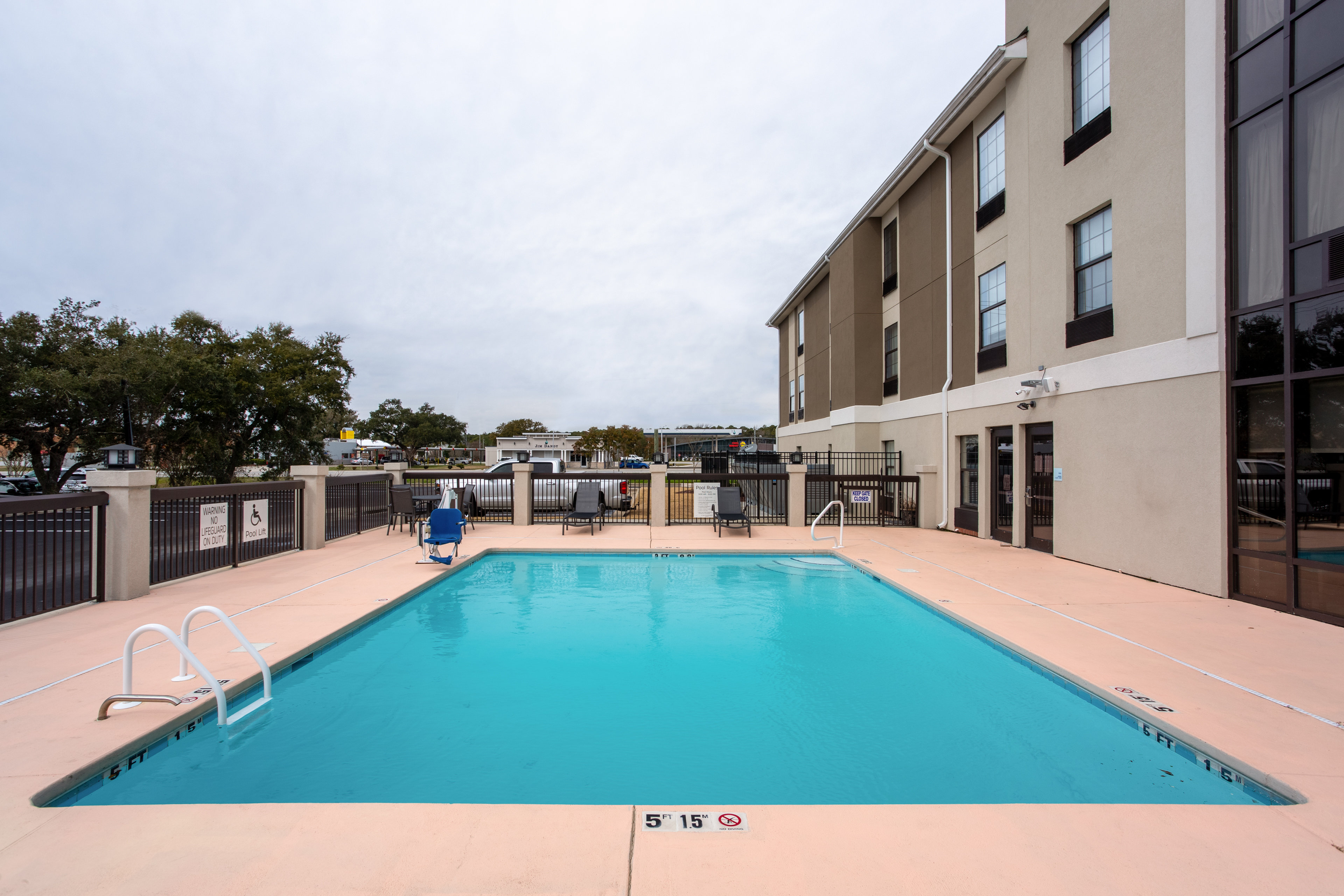 Holiday Inn Express Hotel And Suites Morehead City 51/51