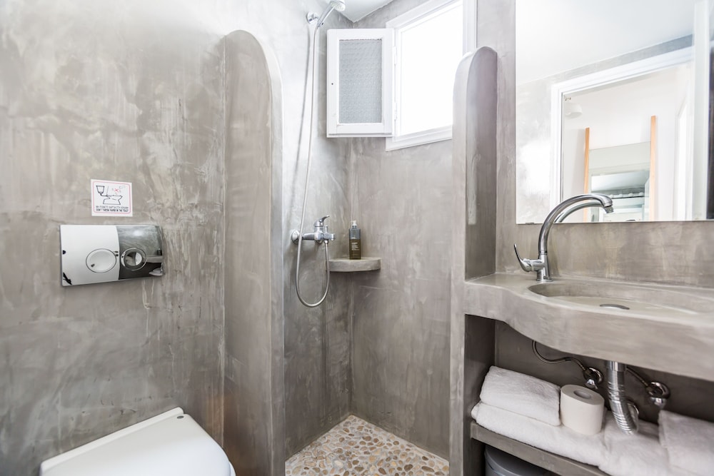 Fanouris Condo 19/22
