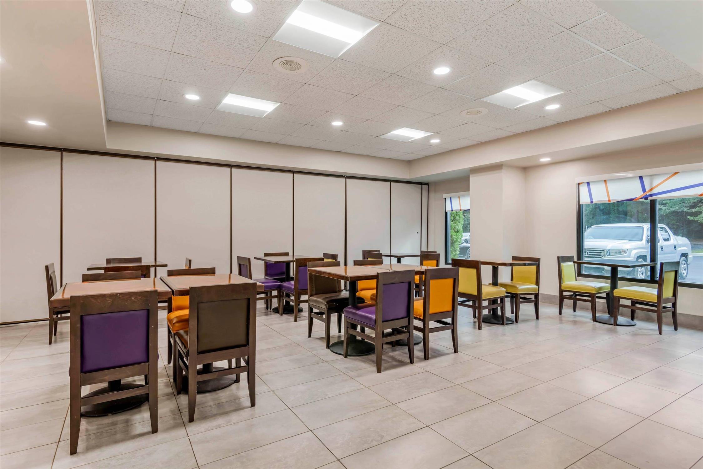 Comfort Inn & Suites Clemson - University Area 29/49
