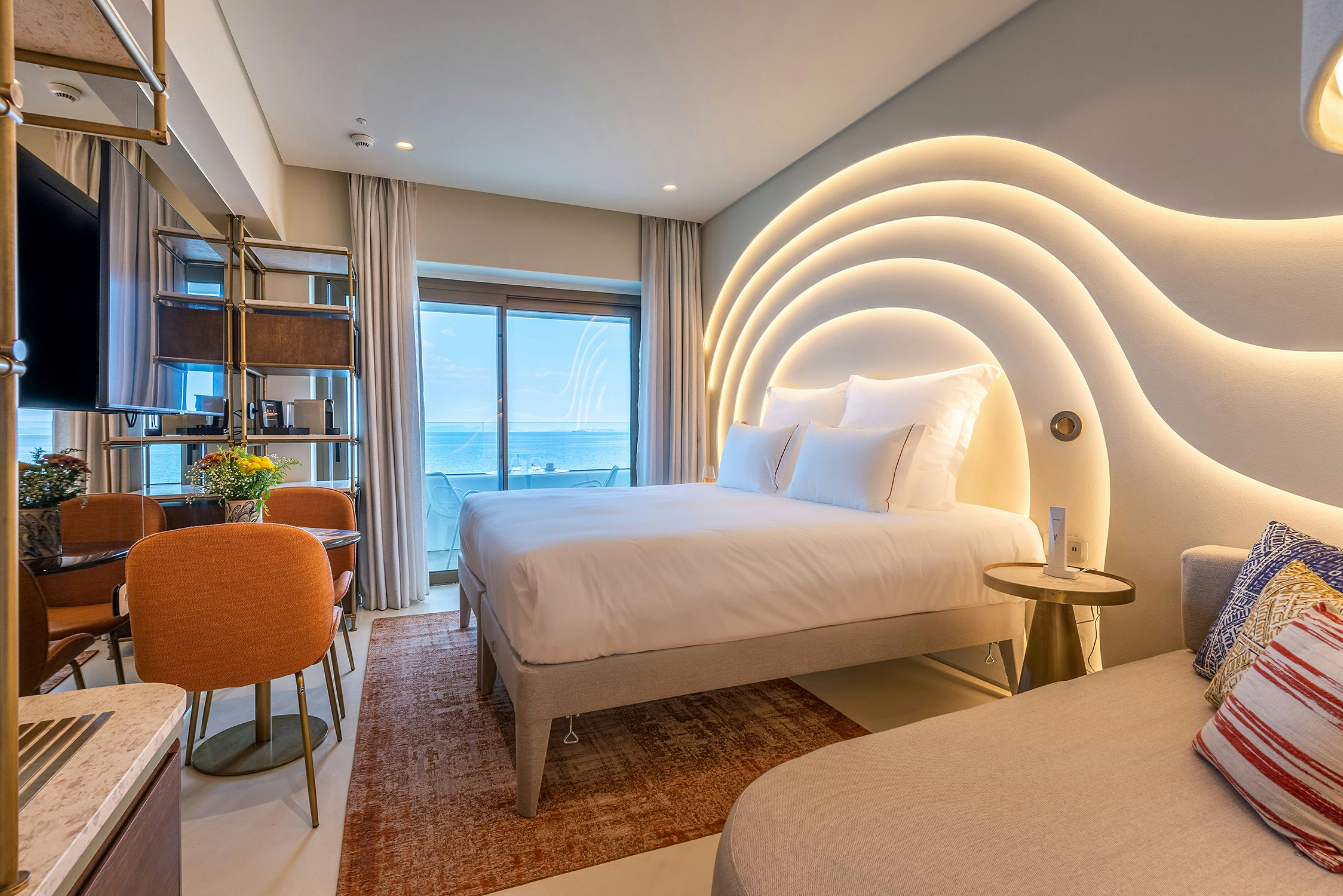 Isla Brown Corinthia Resort & Spa, Curio Collection by Hilton 24/65