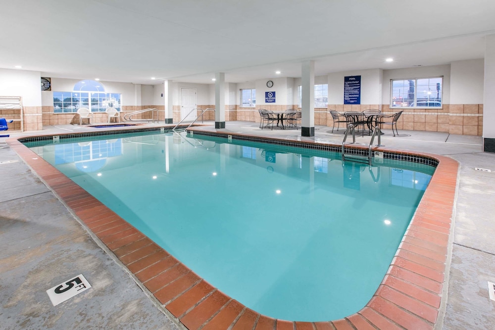 Oklahoma City Air Hotel 19/35
