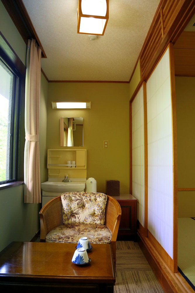 Asia Hotel Fujisan 12/22