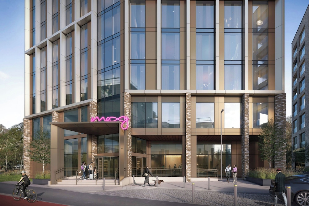 Moxy Dublin Docklands in DUBLIN