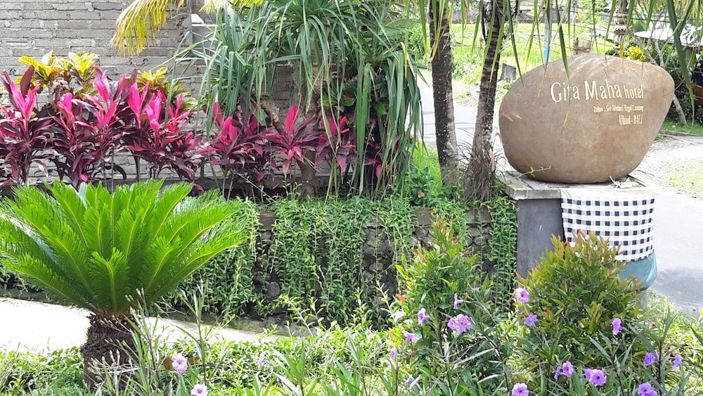 Gita Maha Hotel 36/44