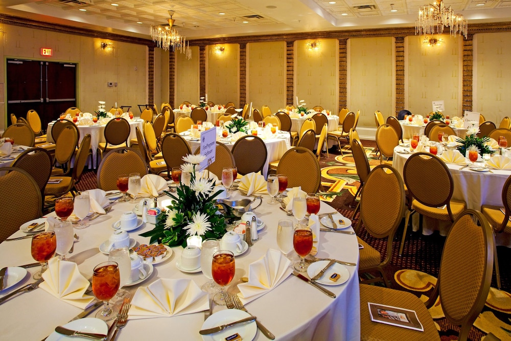 Holiday Inn Hotel And Suites Ocala Conference Center 53/71