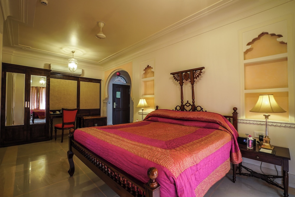 SHAHPURA HOUSE 14/48