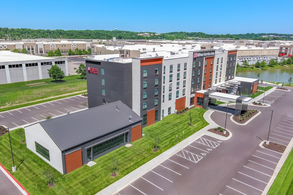 Hilton Garden Inn Kansas City Riverside 7/50
