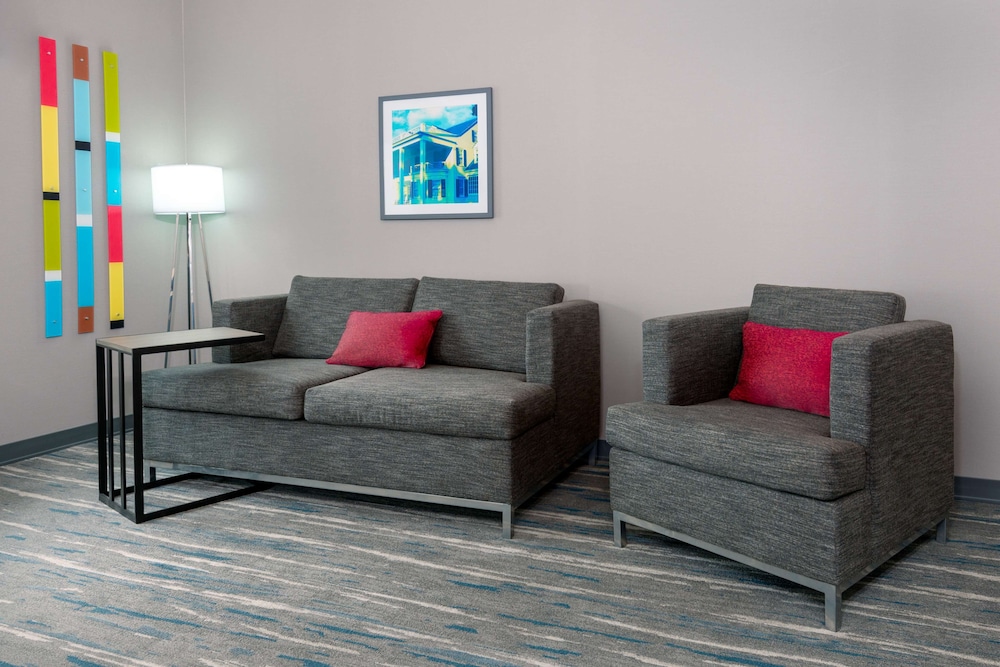 Hampton Inn And Suites Hartford/Farmington 46/76
