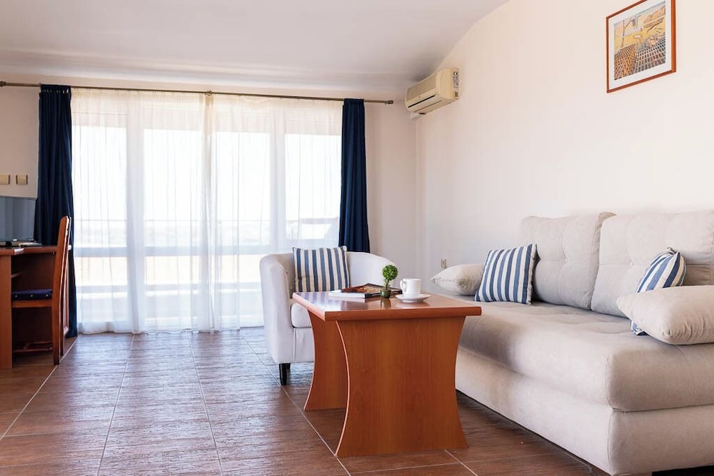 Amon Ra Family Hotel 23/35