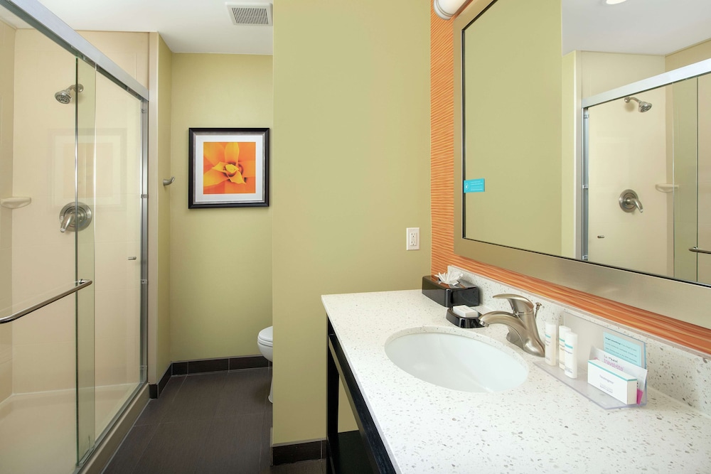 Hampton Inn And Suites El Paso/East 20/47